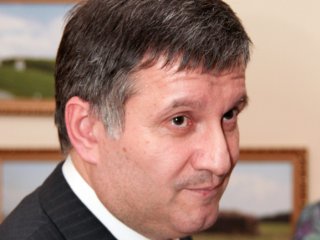 А.Аваков распорядился провести допросы руководителей "Правого сектора"