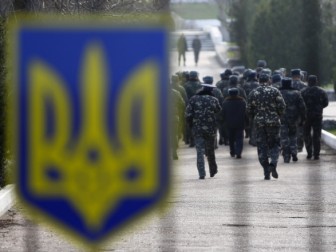 Генштаб ВС РФ: Украинских военных вывезут из Крыма поездами и без оружия