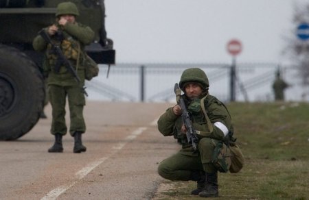 После факта убийства украинского военного в Крыму российскими снайперами, российские СМИ придумали убитого "самообороновца" боевиками из Западной Украины.