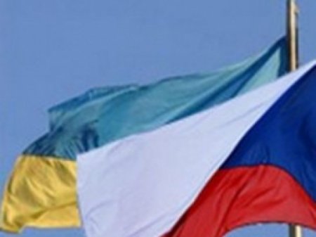 Чехи осудили аннексию Крыма и окажут помощь украинским чехам