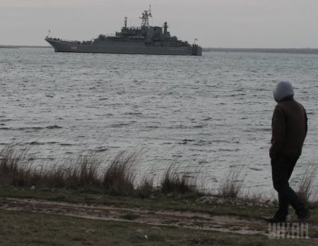 В Крыму российские военные захватили два украинских корвета
