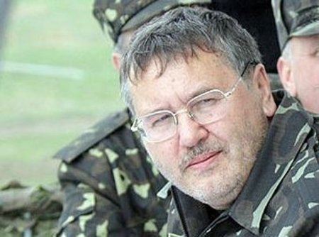Гриценко просит Тимошенко назначить его верховным главнокомандующим