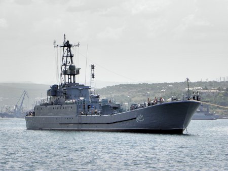 Украинские корабли начали прорываться из Донузлава