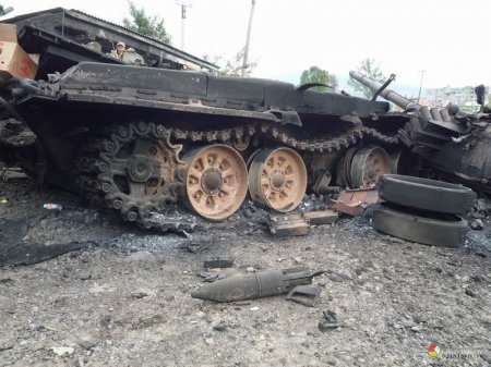 На Херсонщине на украинском блок-посту взорвался танк