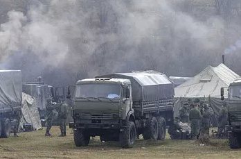 Основная группировка военных РФ отошла от границы Украины на 50 км