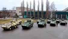 В Луганск ввели военную технику