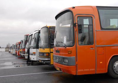 Сепаратисты Донецка, в поисках "иностранных наемников", заблокировали автобусы с солдатами из Кировограда