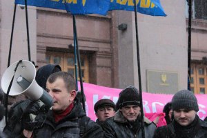 Задержанных возле Харькова активистов отпустят, - "свободовец"