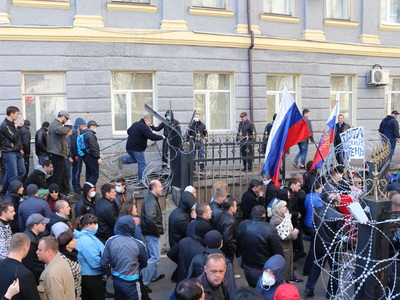 Гражданин России из Тулы, командовавший донецкими сепаратистами, заявил, что приехал помогать "братскому народу"