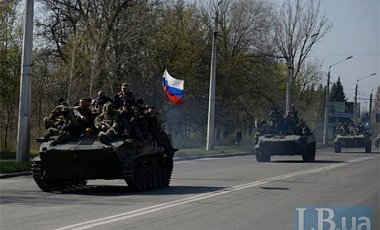 Краматорск: украинская бронетехника покинула город Краматорск: украинская бронетехника покинула город