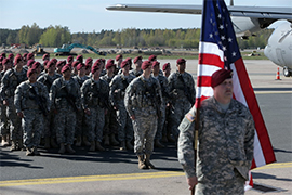 В странах Балтии начинаются военные учения НАТО.