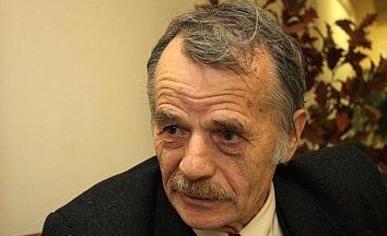 Джемилев: ФСБ предлагает моим сторонникам в Крыму три варианта Джемилев: ФСБ предлагает моим сторонникам в Крыму три варианта