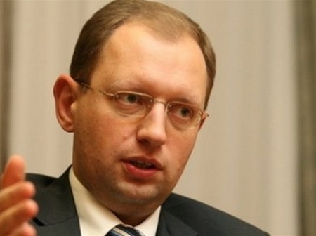 Яценюк подтвердил, что Украина, РФ и ЕС договорились о проведении встрече по урегулированию газового конфликта