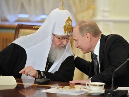 Латвия не горит желанием принимать патриарха Кирилла