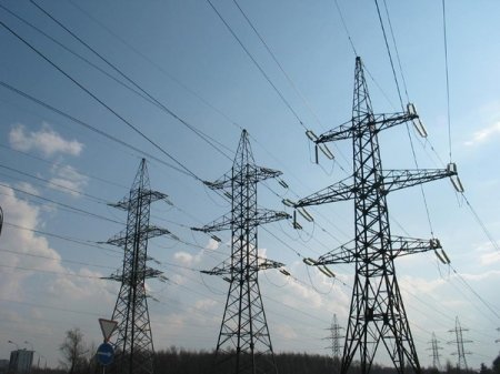 Россия хочет электроэнергию для Крыма по 90 долларов за МВт