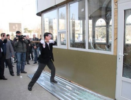 В Киеве задержали четверых представителей Самообороны, которые боролись с МАФами и казино