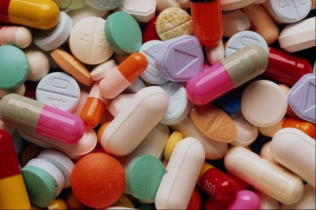 Запасов импортных лекарств в украинских аптеках может хватить только на месяц, - эксперты