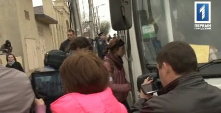 В Одессе сепаратисты напали на журналистов В Одессе сепаратисты напали на журналистов