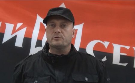 Дмитрий Ярош сделал заявление, в котором обвиняет власть и объявляет всеобщую мобилизацию "Правого Сектора" Дмитрий Ярош сделал заявление, в котором обвиняет власть и объявляет всеобщую мобилизацию "Правого Сектора"