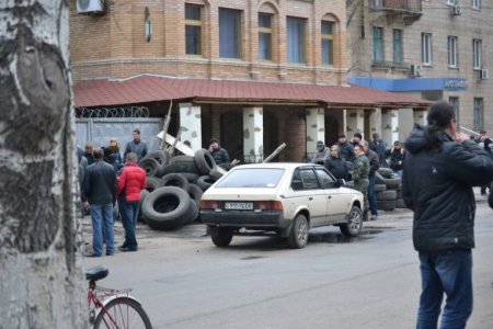 Батальон "народного ополчения" Славянска объявил о мобилизации добровольцев