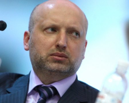 А.Турчинов: Систему власти в Украине приходится восстанавливать с нуля