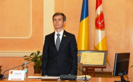 Под ВР требуют отставки и.о. мэра Одессы за поддержку сепаратистов