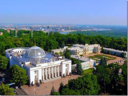 В ВР рассмотрят вопрос о совмещении должностей мэра Киева и председателя КГГА