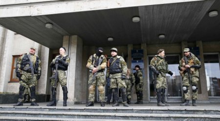 Боевики в Славянске раздали автоматы и гранатометы, отобрали оружие у милиции - мэр