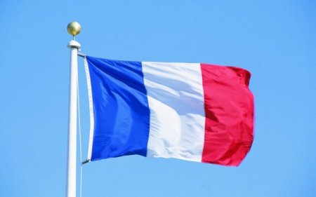 Франция поможет Украине бронежилетами