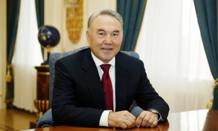 Назарбаев выступил против внешнего вмешательства в украинские события на фоне притязаний россиян на часть Казахстана