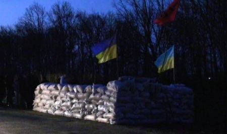 В Донецкой области обстреляли блокпост украинских десантников, погиб нападавший