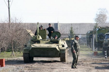 Сепаратисты опровергают потерю захваченных украинских БМД Сепаратисты опровергают потерю захваченных украинских БМД