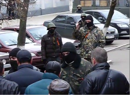 При обстреле блокпоста под Славянском погибли два человека, один ранен, - неофициальная информация
