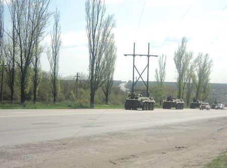 После антитеррористической операции в Славянске Россия подтягивает войска к Донецкой области