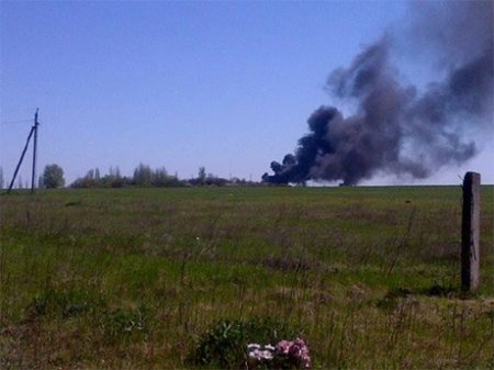 Минобороны Украины рассматривает две версии обстрела вертолета в Краматорске