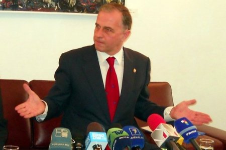Румынский политик считает похищение наблюдателей ОБСЕ в Славянске "беспрецедентным цинизмом"