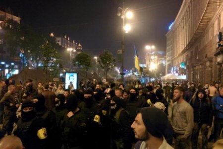 На Майдане массовая драка