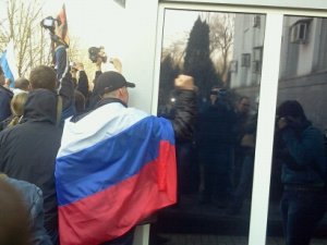 4 мая на Майдане ожидаются масштабные провокации: боевики пойдут на захват зданий 4 мая на Майдане ожидаются масштабные провокации: боевики пойдут на захват зданий