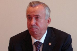 Донецкий горсовет требует немедленно остановить АТО и начать переговоры Донецкий горсовет требует немедленно остановить АТО и начать переговоры