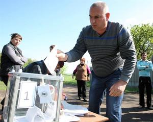 В Луганске уже "нарисовали" явку в 65%