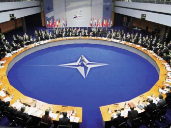 НАТО пока не видит признаков отвода войск РФ от границы с Украиной - заявление