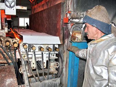 Неизвестные пытались национализировать завод по производству бронестекла в Константиновке
