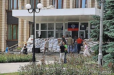 Боевики, захватившие исполком в Артемовске перед выборами, бегут из города, не получив поддержки