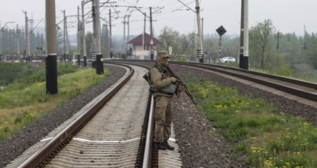 Террористы в Славянске пытались взорвать путепровод