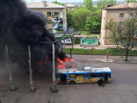 Украинские силовики отбили у экстремистов аэропорт Краматорска и все блокпосты вокруг города