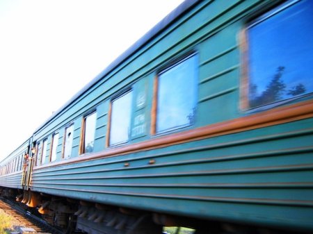 Донецкая железная дорога прекратила движение поездов в направлении восточных областей Украины