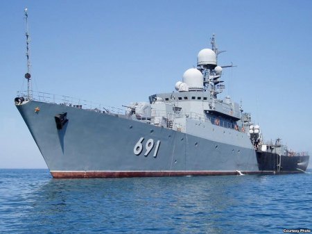 20 боевых кораблей России вышли в Каспийское море
