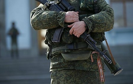 Вооруженные боевики напали на исправительную колонию в Донецке, завладели пистолетом и тремя АК, - МВД