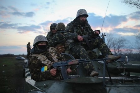 В Славянск подтягиваются украинские силовики