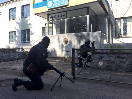 Добровольческий батальон "Донбасс" отбил атаку террористов в Великоновоселковском районе. В плен было взято несколько террористов